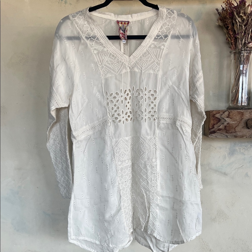 Johnny Was White Embroidered Blouse